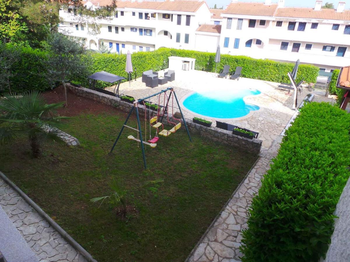 Holiday Home In Malinska/Insel Krk 13031 ภายนอก รูปภาพ